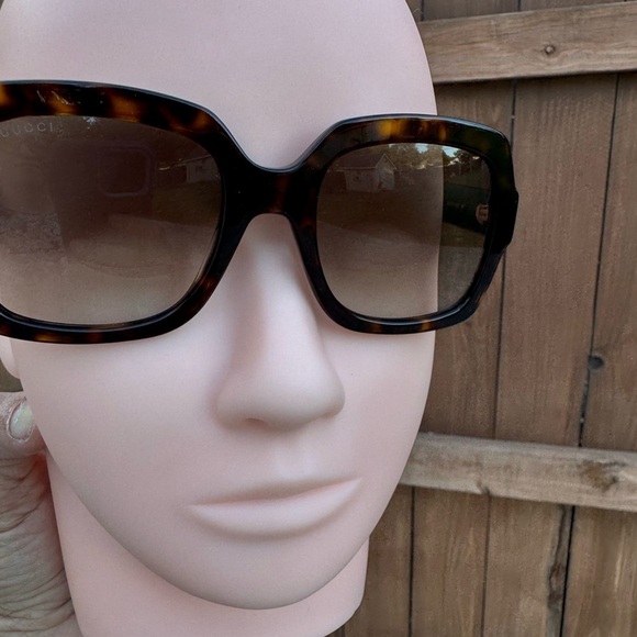 Gucci Women's Sunglasses - Picture 1 of 14